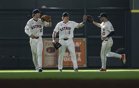 Ronel Blanco helps Astros beat Orioles for second straight day.